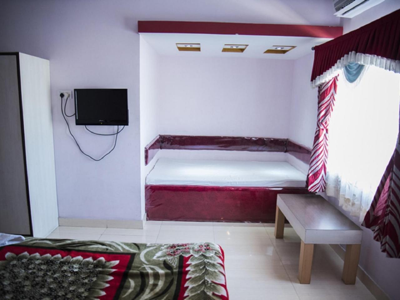 Hotel Sunshine Baharampur Exterior foto
