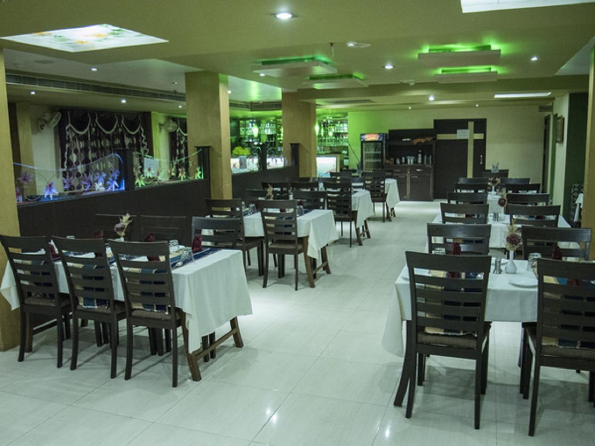 Hotel Sunshine Baharampur Exterior foto